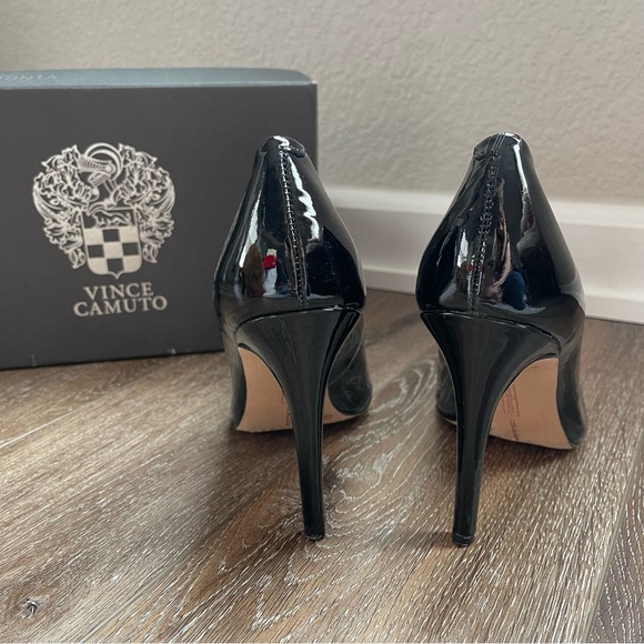 Vince Camilo - Kain Black Smooth Pointed Toe Pump - Picture 7 of 7